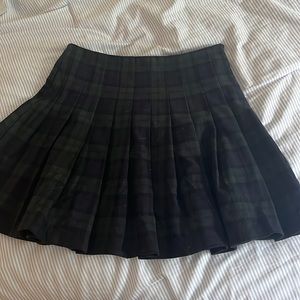 Dark plaid Brandy Melville skirt